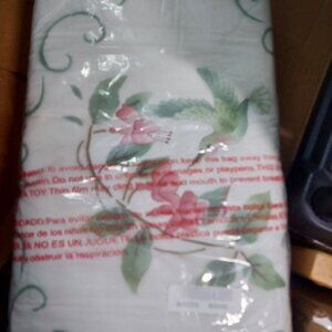 King Hummingbird bedspread